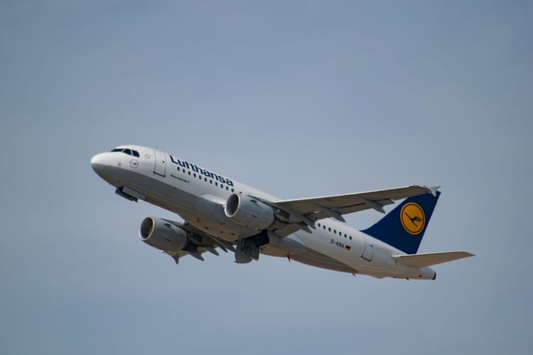 Lufthansa plane