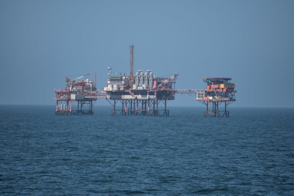 UK lays out North Sea oil and gas phase-out plans 